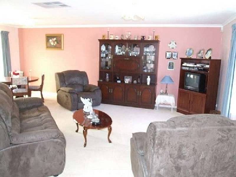 76 Langbourne Drive, Narre Warren South VIC 3805