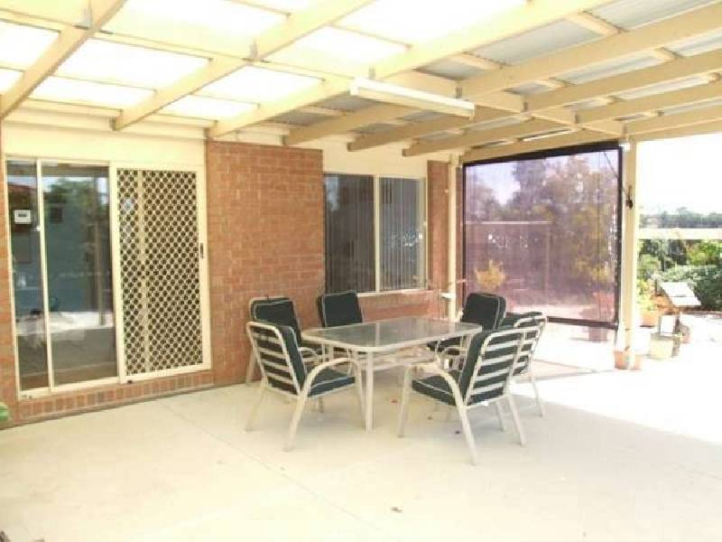 76 Langbourne Drive, Narre Warren South VIC 3805