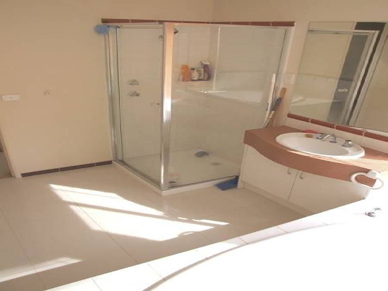 2 Teesdale Court, Narre Warren South VIC 3805