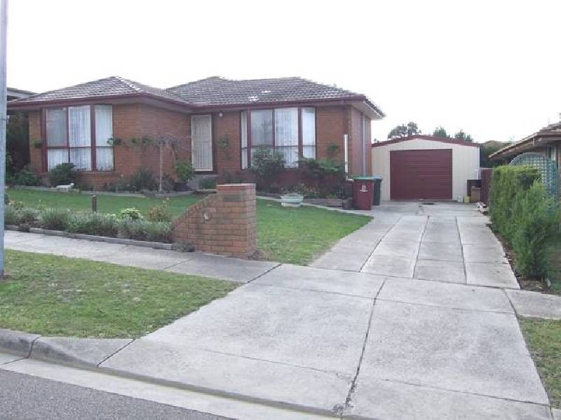 16 Poorinda Rise, Narre Warren VIC 3805