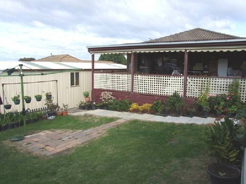 16 Poorinda Rise, Narre Warren VIC 3805