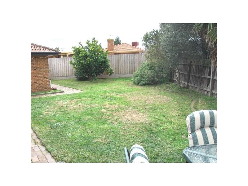 7 Debanne Court, Narre Warren VIC 3805