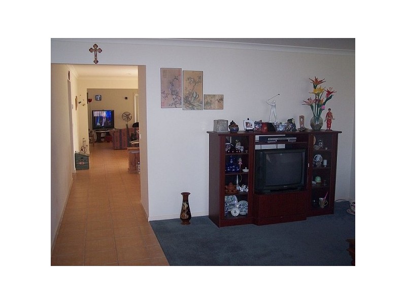 21 Pevensey Drive, Narre Warren South VIC 3805