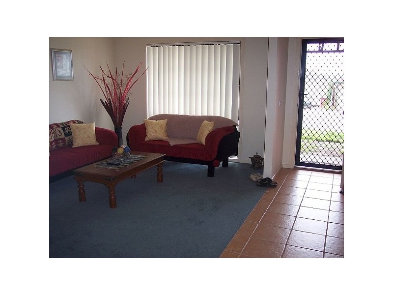 21 Pevensey Drive, Narre Warren South VIC 3805