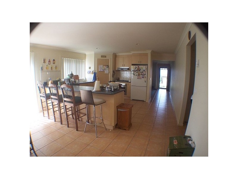 21 Pevensey Drive, Narre Warren South VIC 3805