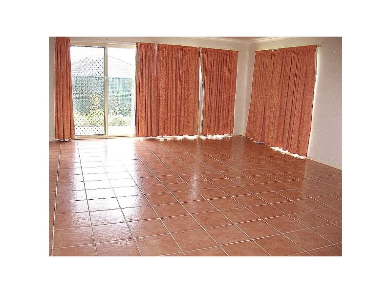 19 Lansbury Drive, Narre Warren South VIC 3805