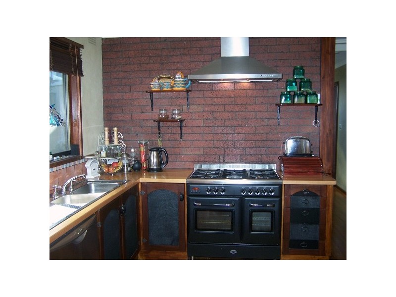 7 William Crescent, Millgrove VIC 3799