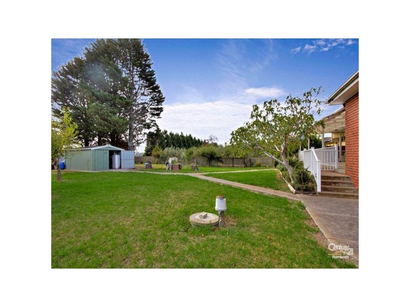 11 Gordon Close, Narre Warren VIC 3805