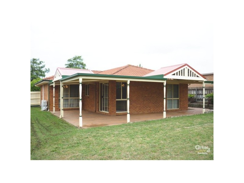 81 Bellevue Drive, Berwick VIC 3806