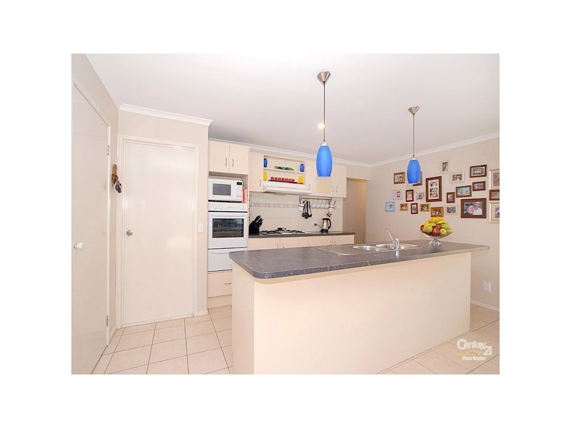 3 Dahlen Place, Berwick VIC 3806