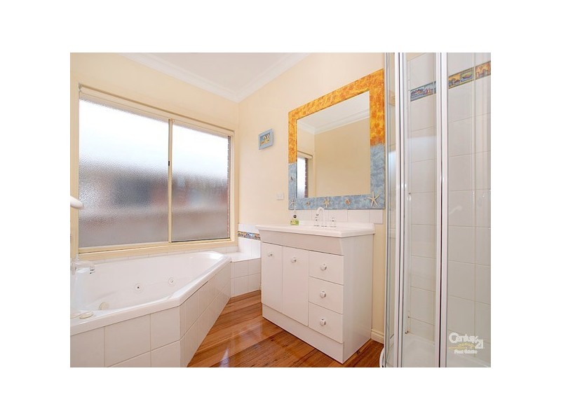 4 Tyrell Place, Berwick VIC 3806