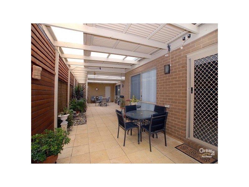 2 Oakmoss Place, Berwick VIC 3806