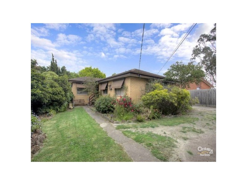 25 Meadow Wood Walk, Narre Warren VIC 3805