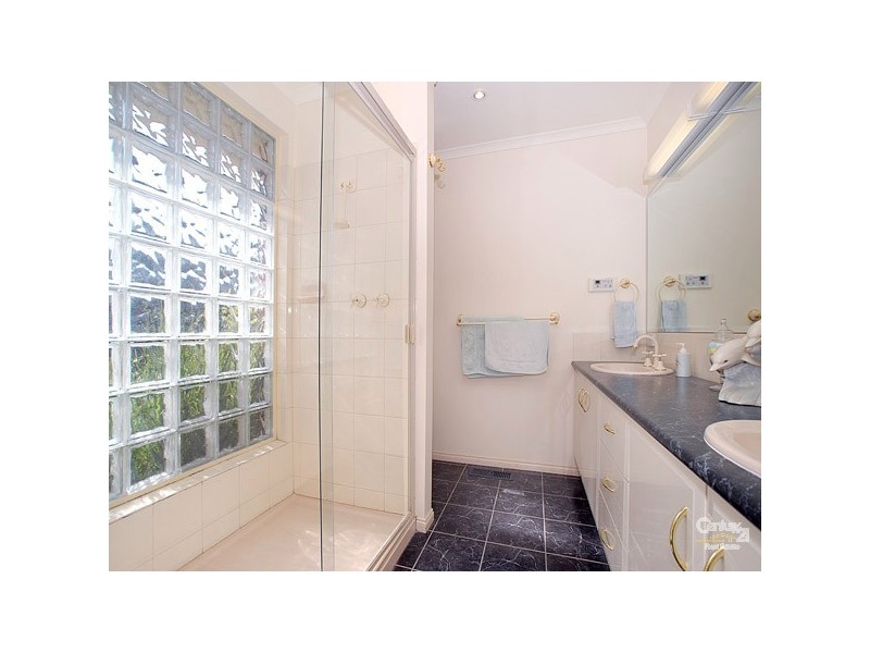 8 Tamar Court, Narre Warren VIC 3805