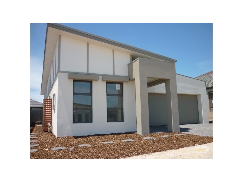 22 Meridian Circuit, Berwick VIC 3806