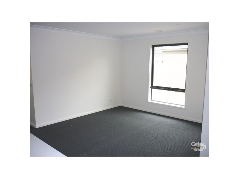 22 Meridian Circuit, Berwick VIC 3806