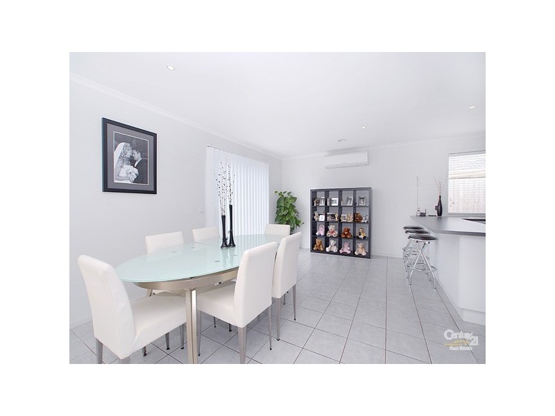 5 Chin Court, Berwick VIC 3806