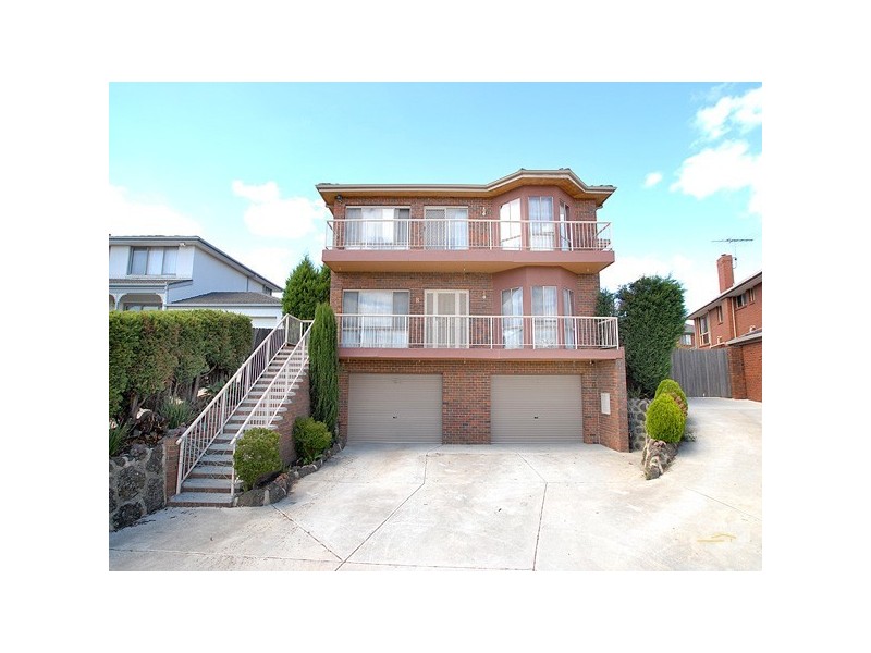 8 Freeman Court, Endeavour Hills VIC 3802