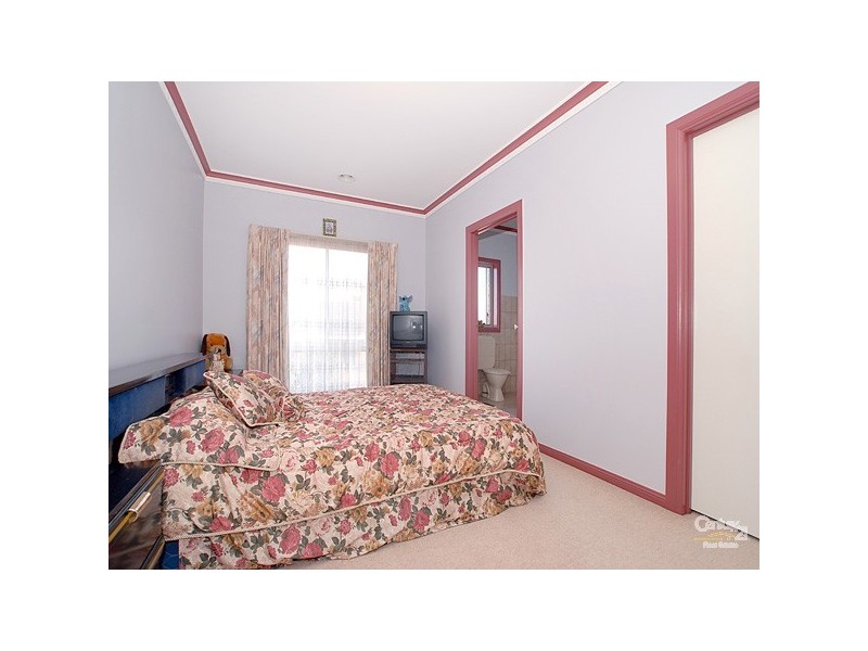 8 Freeman Court, Endeavour Hills VIC 3802