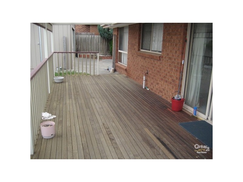 4 Henlow Rise, Hallam VIC 3803