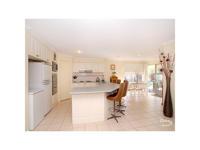 22 Napier Way, Narre Warren South VIC 3805