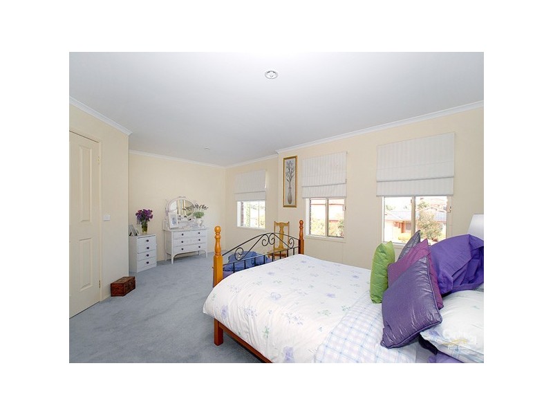 22 Napier Way, Narre Warren South VIC 3805