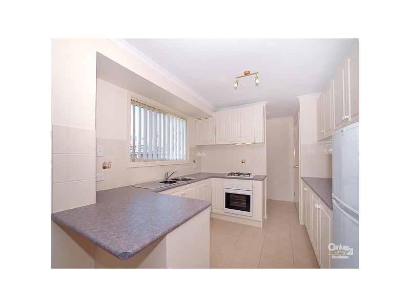 2/27 Oliver Court, Narre Warren South VIC 3805