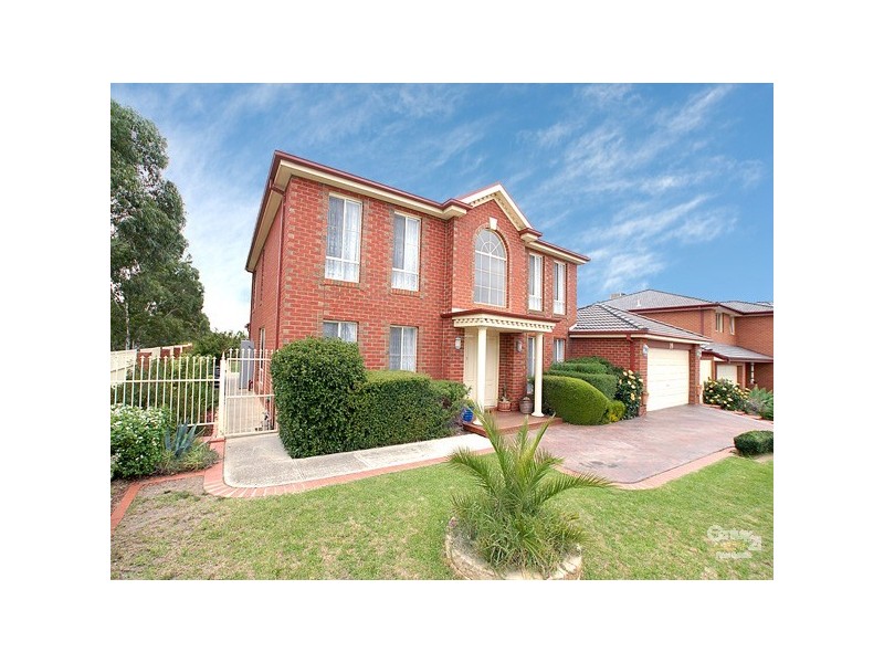 19 Augustus Drive, Berwick VIC 3806