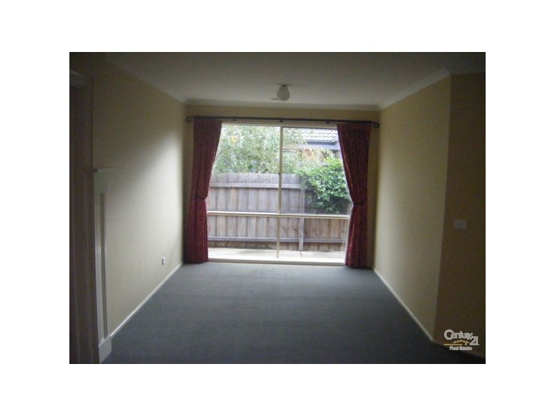 69 Streeton Way, Berwick VIC 3806