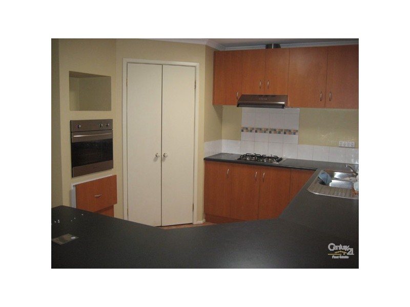 69 Streeton Way, Berwick VIC 3806