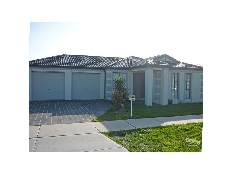 48 Sing Crescent, Berwick VIC 3806