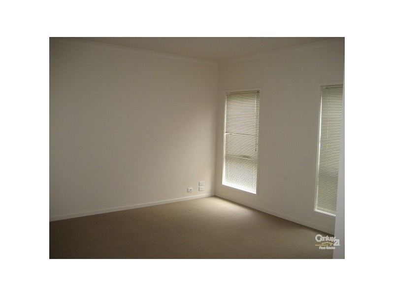 66 The Parkway, Pakenham VIC 3810