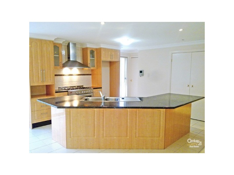 26 St Bernards Crs, Lynbrook VIC 3975