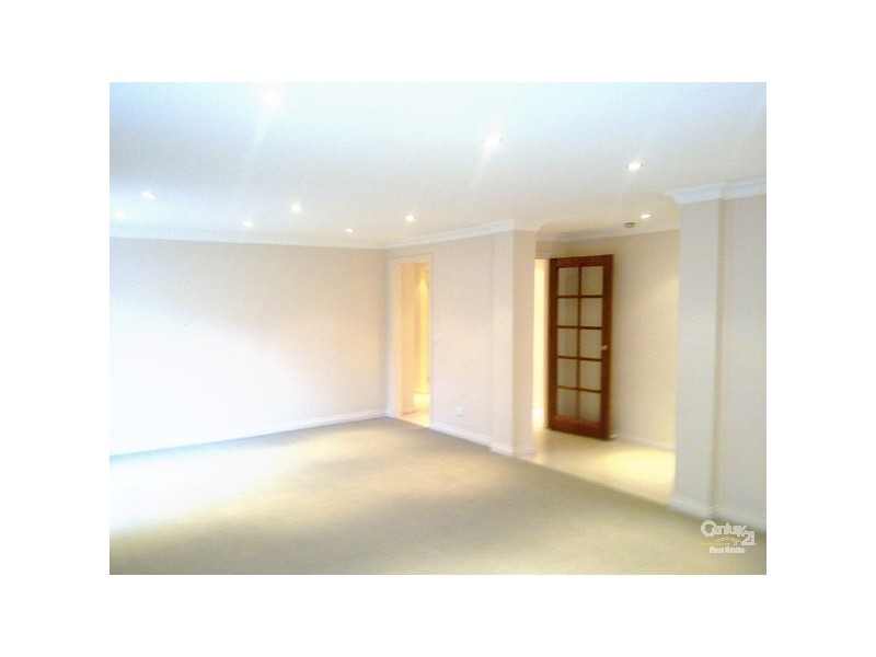 26 St Bernards Crs, Lynbrook VIC 3975