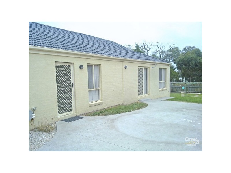 26 St Bernards Crs, Lynbrook VIC 3975