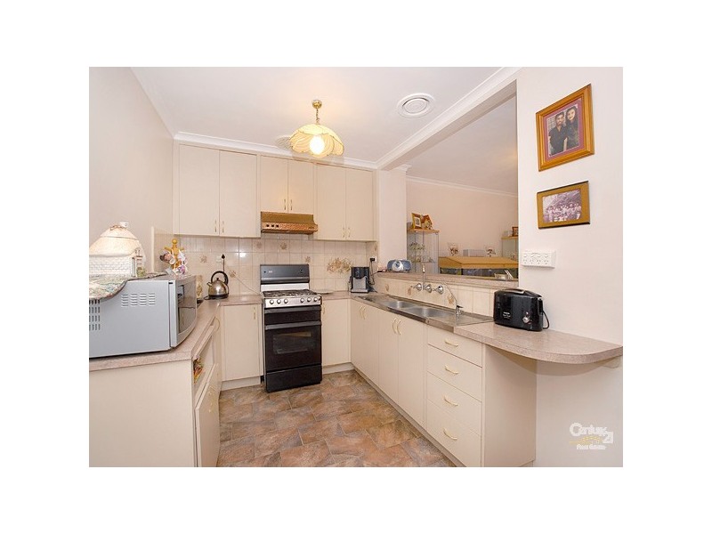 172 James Cook Drive, Endeavour Hills VIC 3802