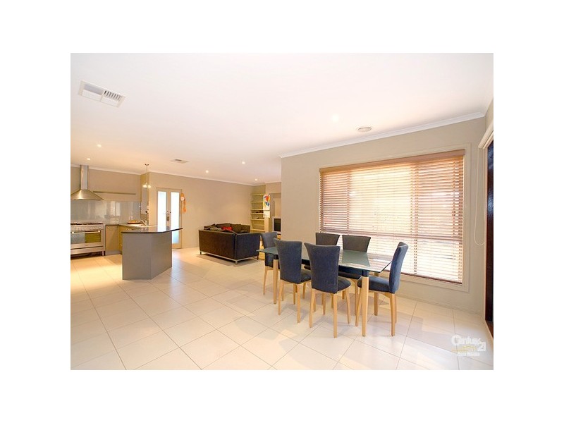 81 Skyline Way, Berwick VIC 3806