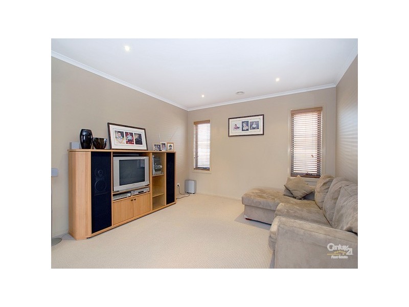 81 Skyline Way, Berwick VIC 3806