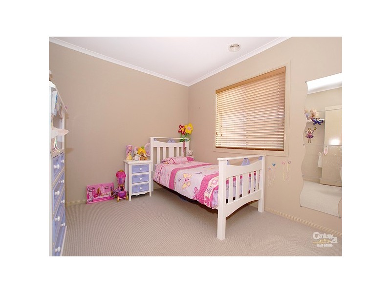 81 Skyline Way, Berwick VIC 3806