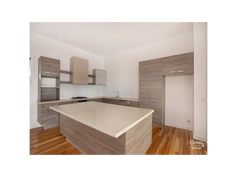 4/4 Buchanan Road, Berwick VIC 3806