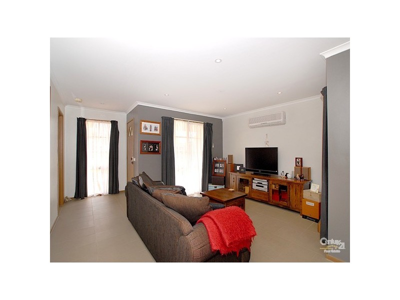 1 Insignia Crescent, Berwick VIC 3806