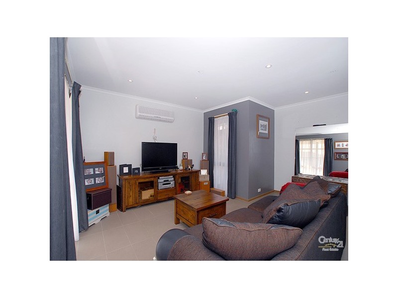 1 Insignia Crescent, Berwick VIC 3806