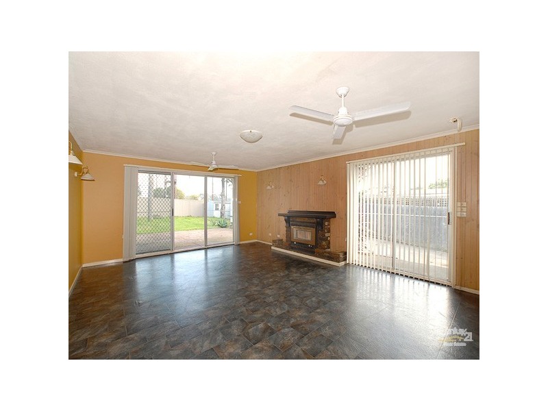 6 Sweeney Drive, Narre Warren VIC 3805