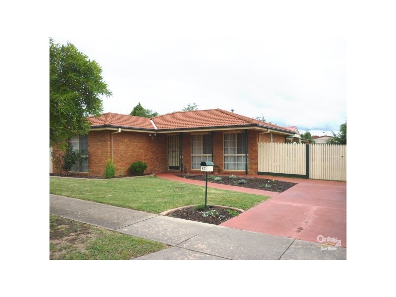 81 Bellevue Drive, Berwick VIC 3806