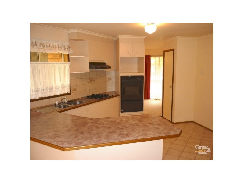 81 Bellevue Drive, Berwick VIC 3806