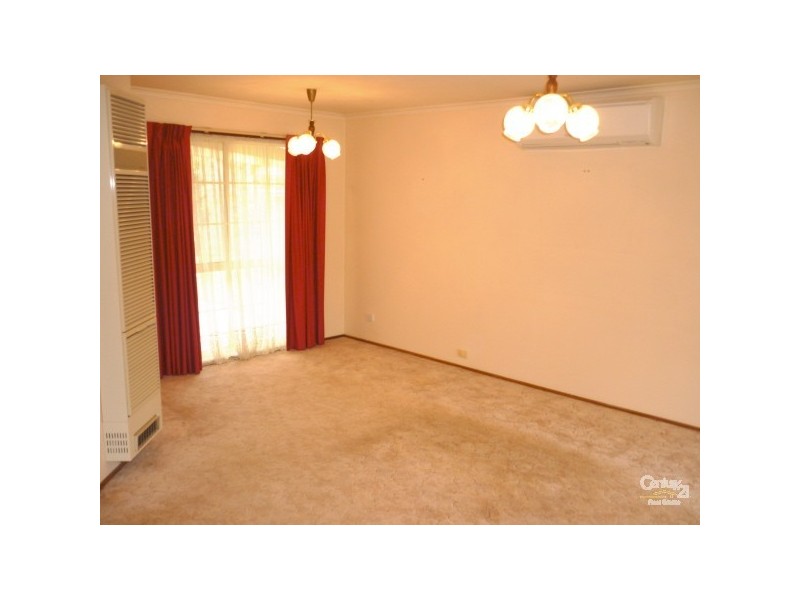 81 Bellevue Drive, Berwick VIC 3806