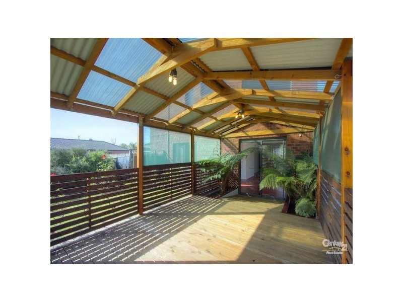 50 The Promenade, Narre Warren South VIC 3805