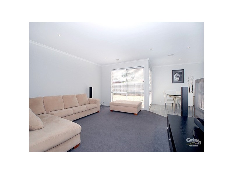 5 Chin Court, Berwick VIC 3806