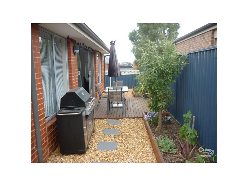 46 The Parkway, Pakenham VIC 3810