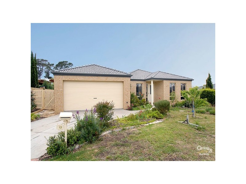13 McIlwraith Court, Berwick VIC 3806